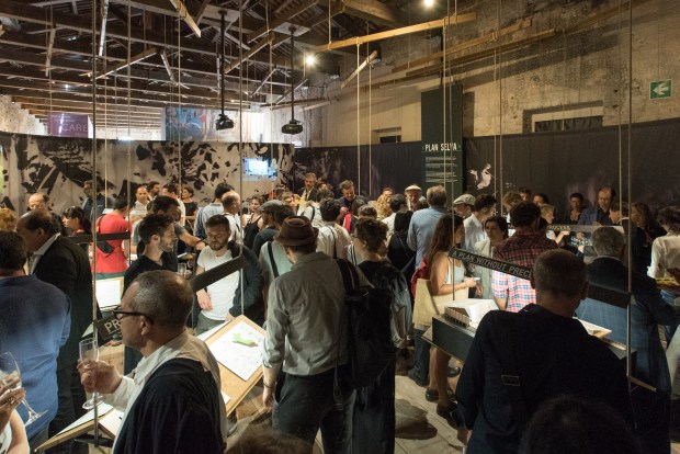 Captions_VARIANTI_Pabellon_6